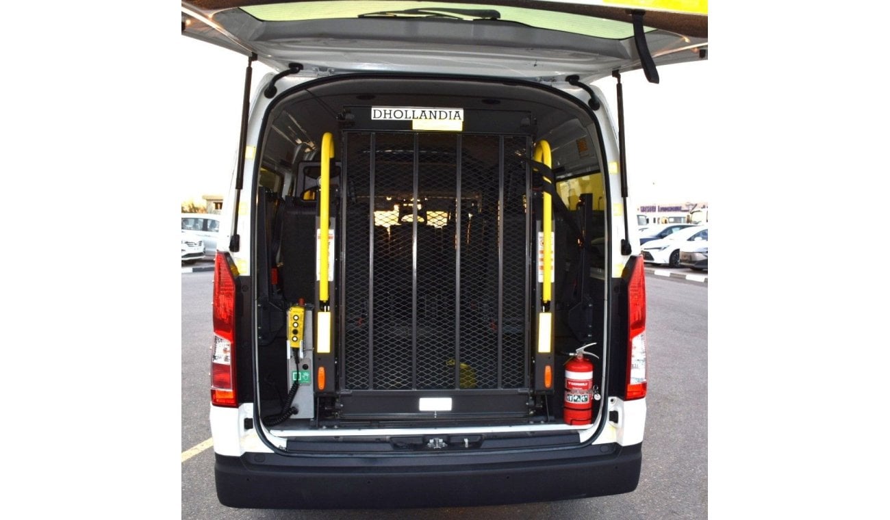 Toyota Hiace Van High Roof