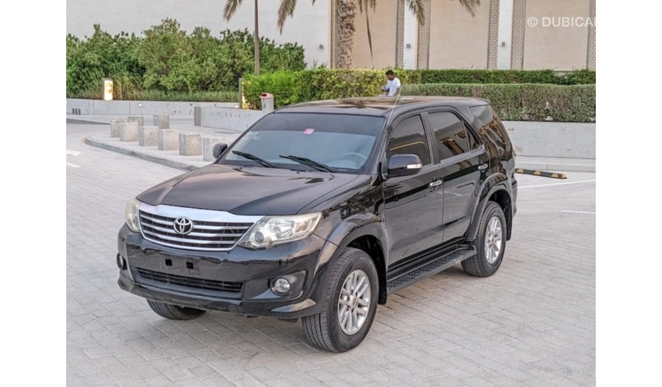 Toyota Fortuner Toyota Fortuner 2013 v4 full options top of the range