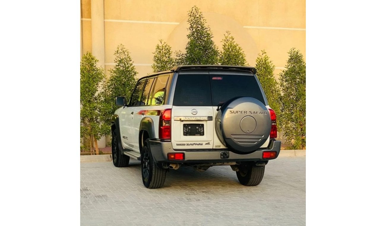 Nissan Patrol Super Safari Good condition car GCC