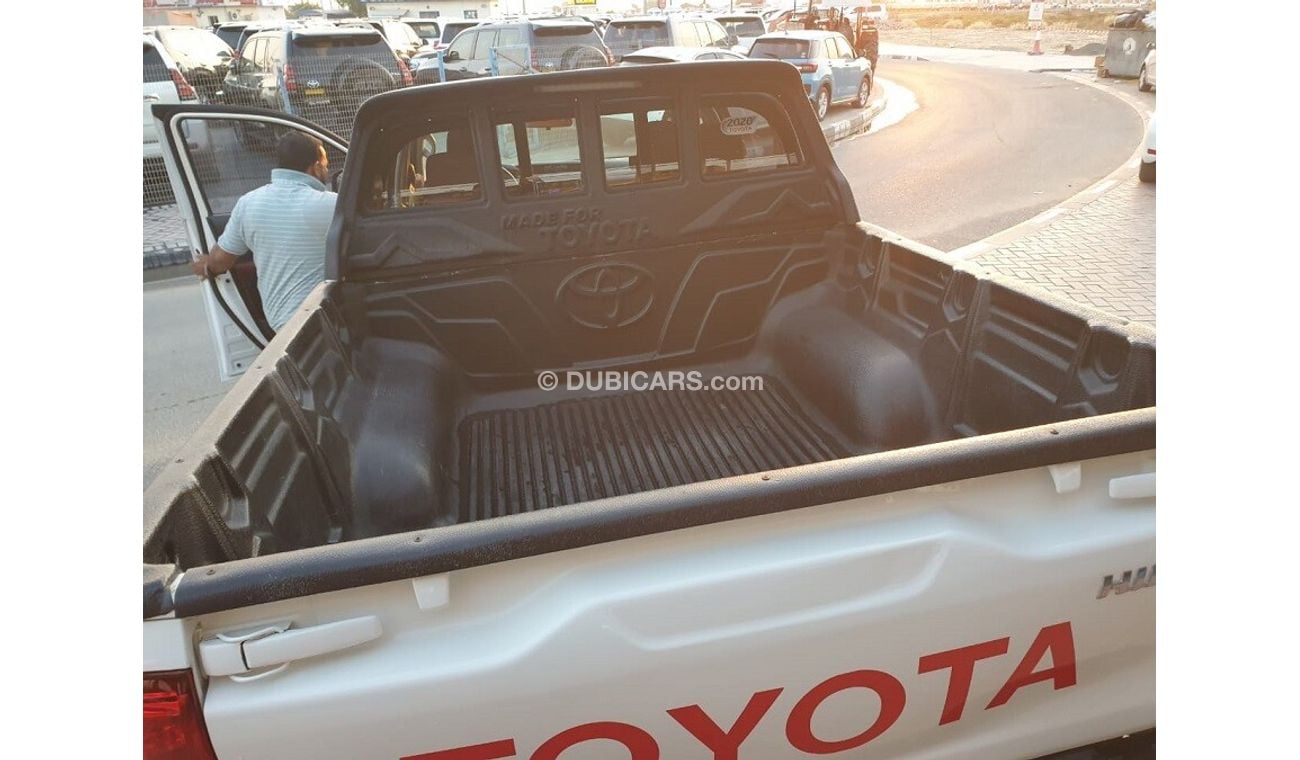 أبارث بونتو إيفو HILUX PICKUP 2.7L PETROL (4X4) MANUAL