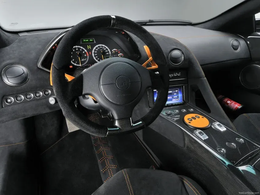 Lamborghini Murciélago interior - Cockpit