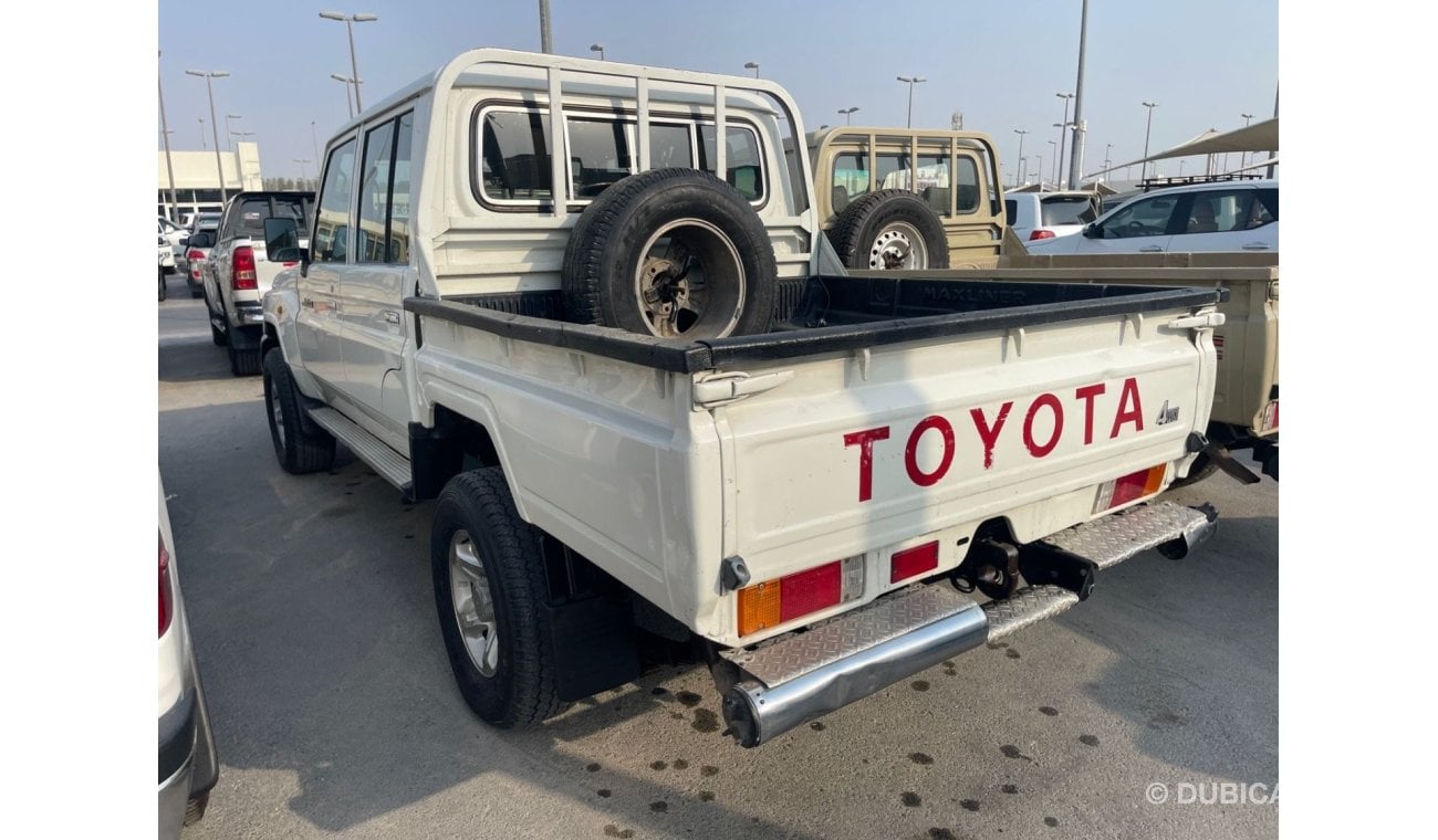 Toyota Land Cruiser Pick Up