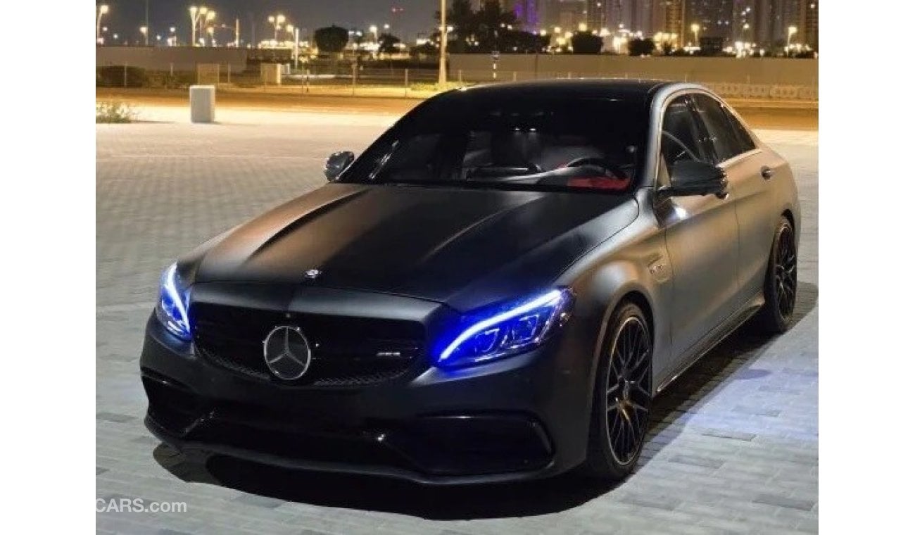 Mercedes-Benz C 63S AMG