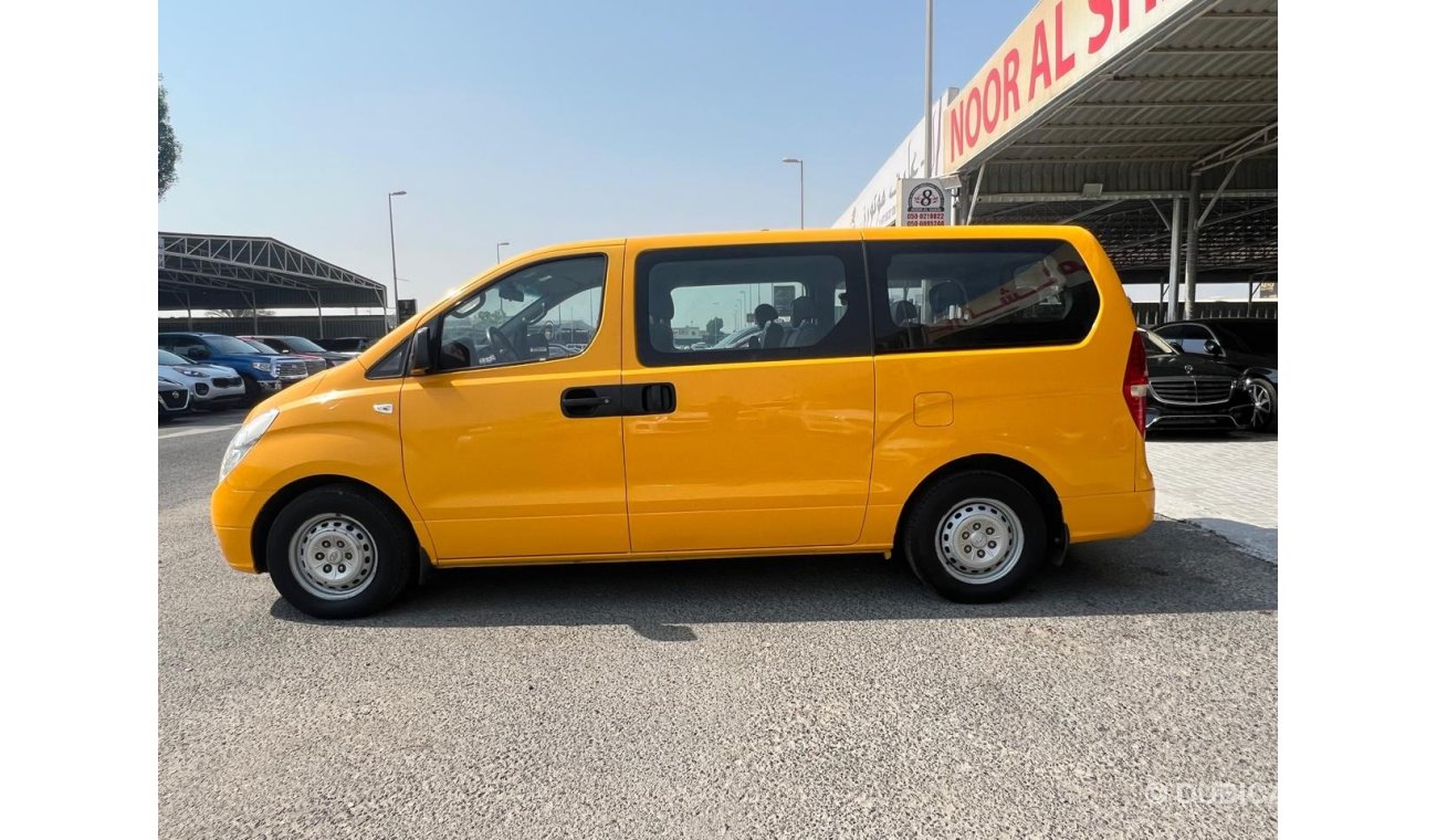 Hyundai H1 Starex