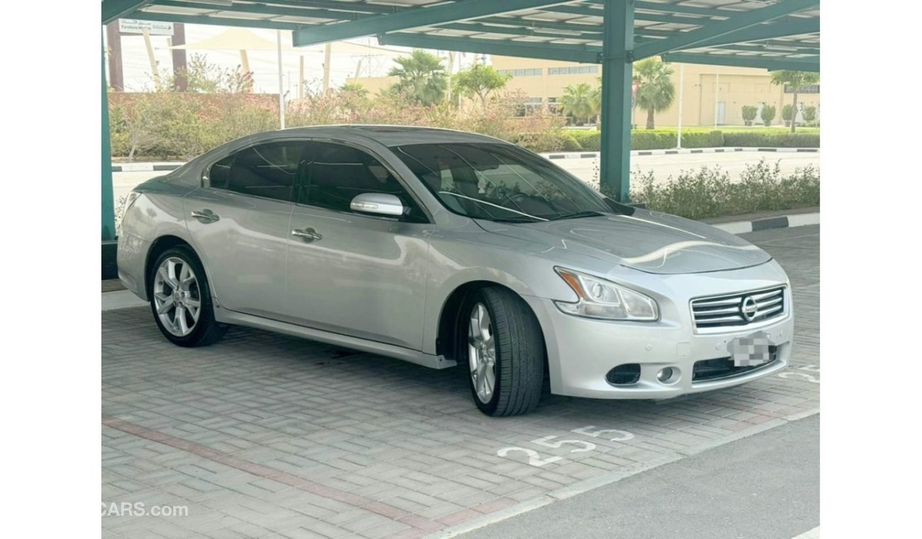 Nissan Maxima 0% DP - NISSAN MAXIMA SV - FIRST OWNER - FULL OPTION - WELL MAINTAINED - GCC