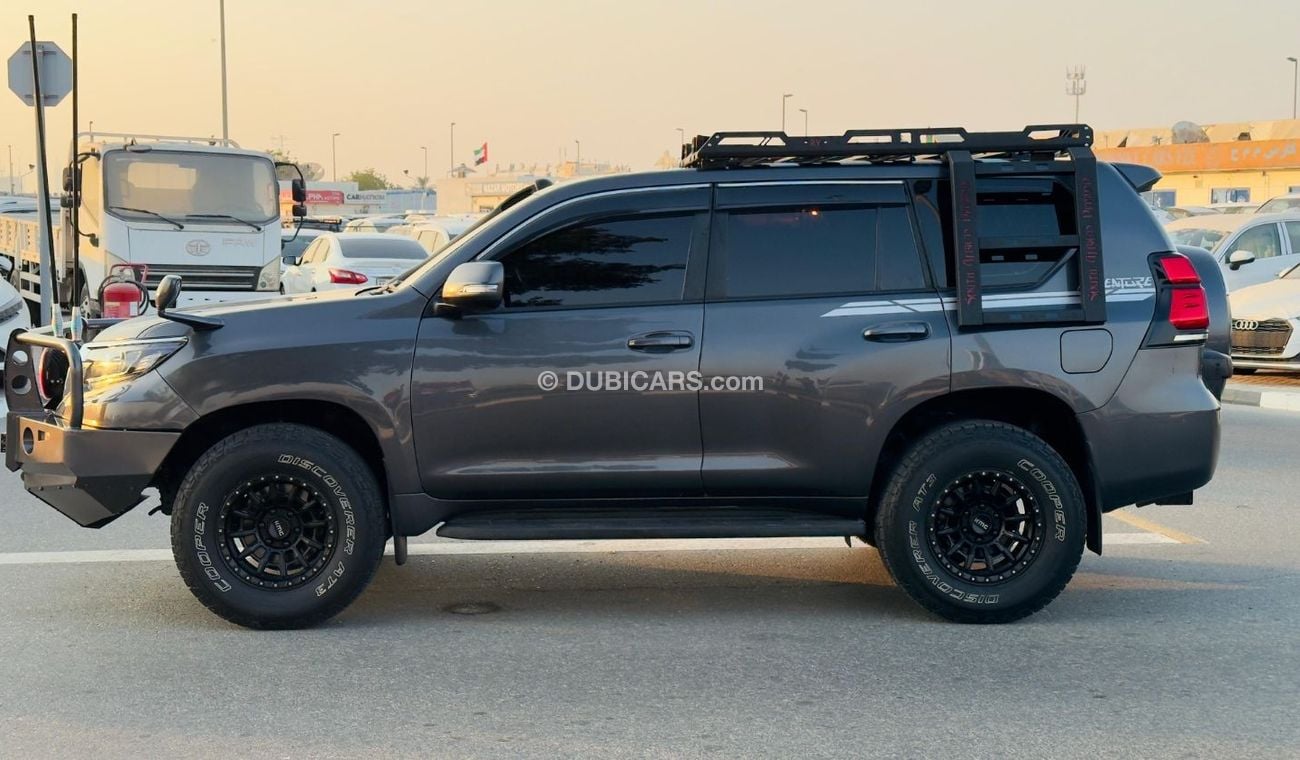 تويوتا برادو PREMIUM MODIFICATION | ROOF RACK WITH SIDE LADDERS | 2021 | RHD | 2.8L DIESEL ENGINE | (AT) | SUNROO