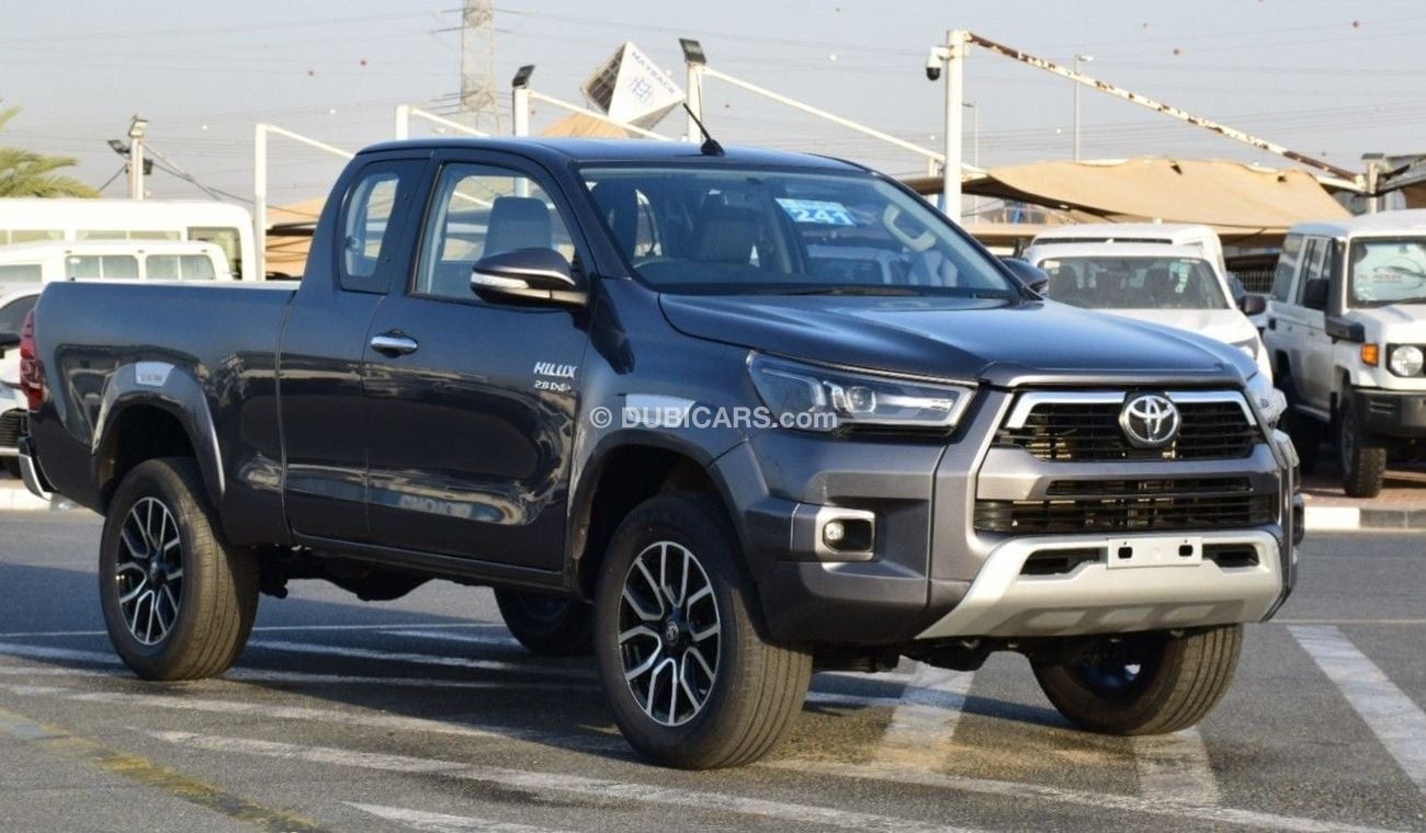 تويوتا هيلوكس 2017 Toyota Hilux Pick-Up, 2dr Single Cab Utility, 2.8L 4Cyl Diesel, Manual, Four wheel, Right hand 