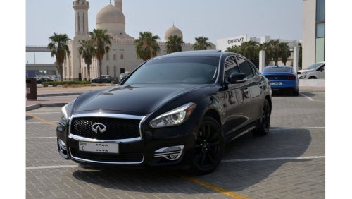 Infiniti Q70 Luxe