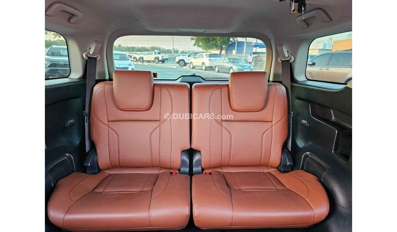 تويوتا فورتونر VXR V6/ 4WD/ AUTO TRUNK/TRIPTONIC/ DVD/ HEAD REST/ LEATHER/ EXPORT ONLY / LOT# 31141