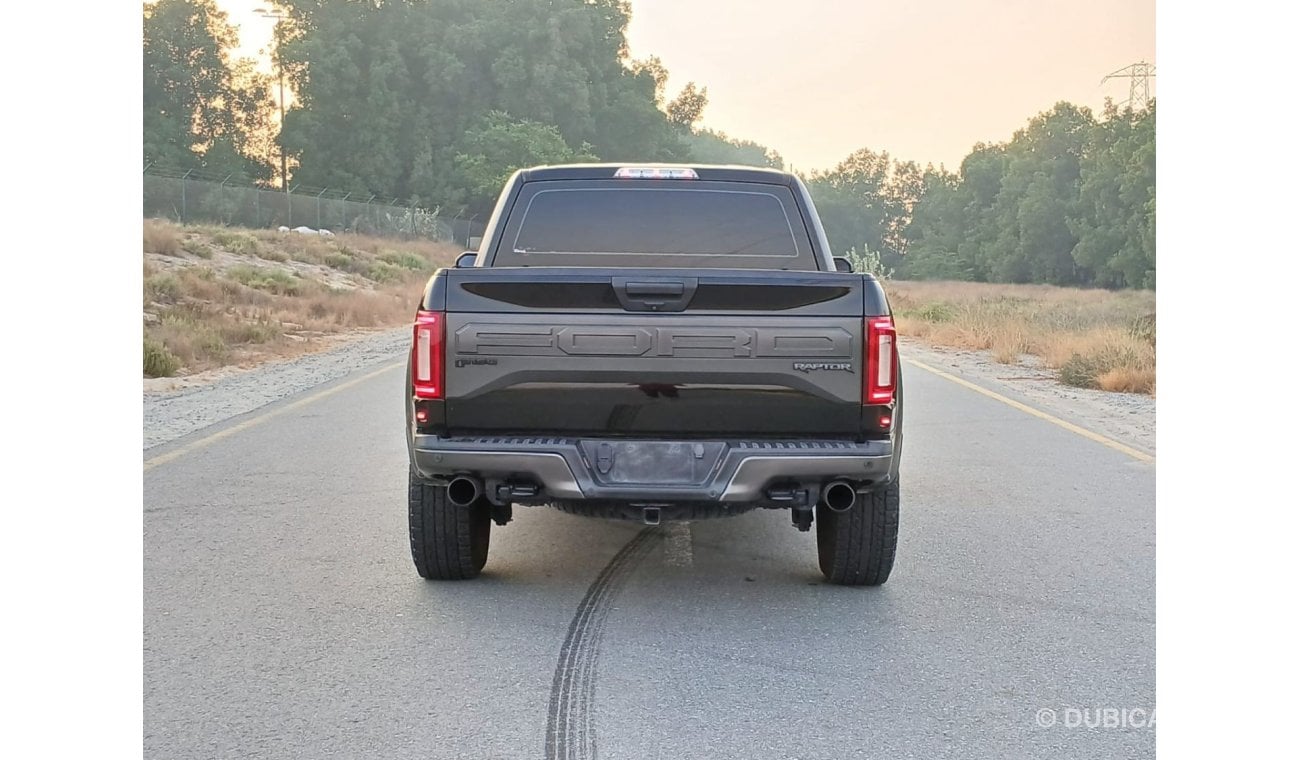 Ford F 150 SVT Raptor