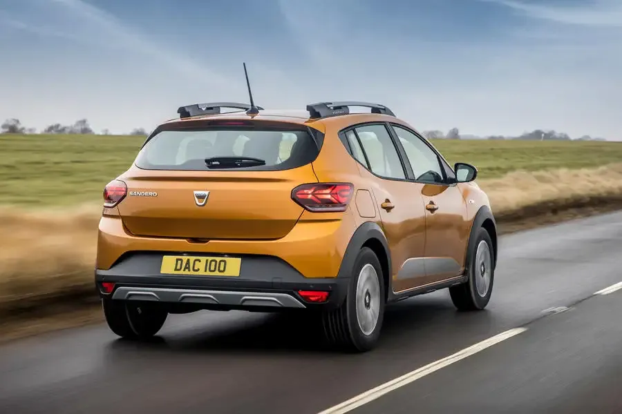 Dacia Sandero exterior - Rear Left Angled