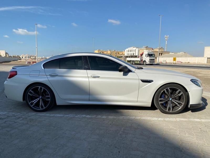 بي أم دبليو M6 exterior - Side Profile