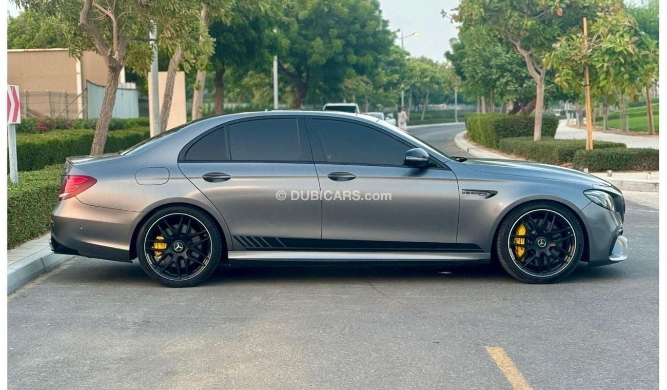 Mercedes-Benz E 63 AMG Std