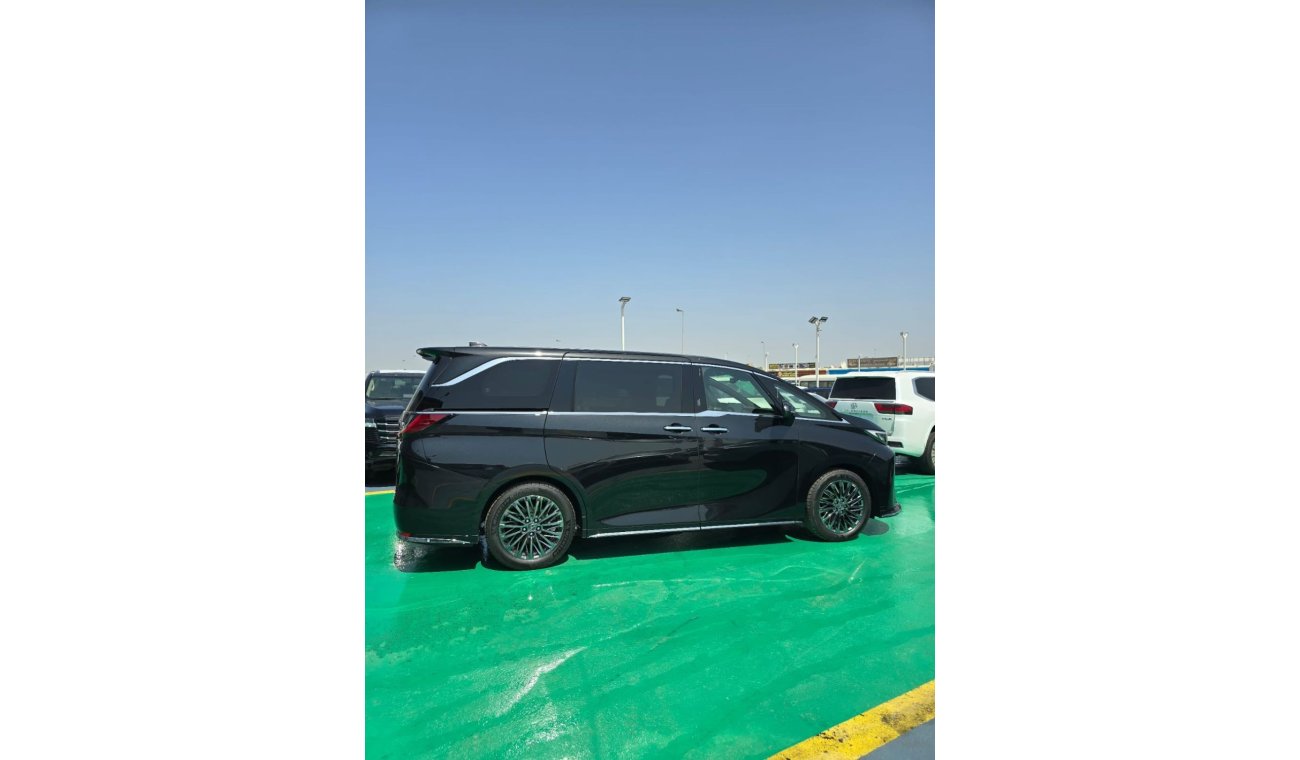 لكزس LM 350h LUXURY VAN 2.5L HYBRID 2024