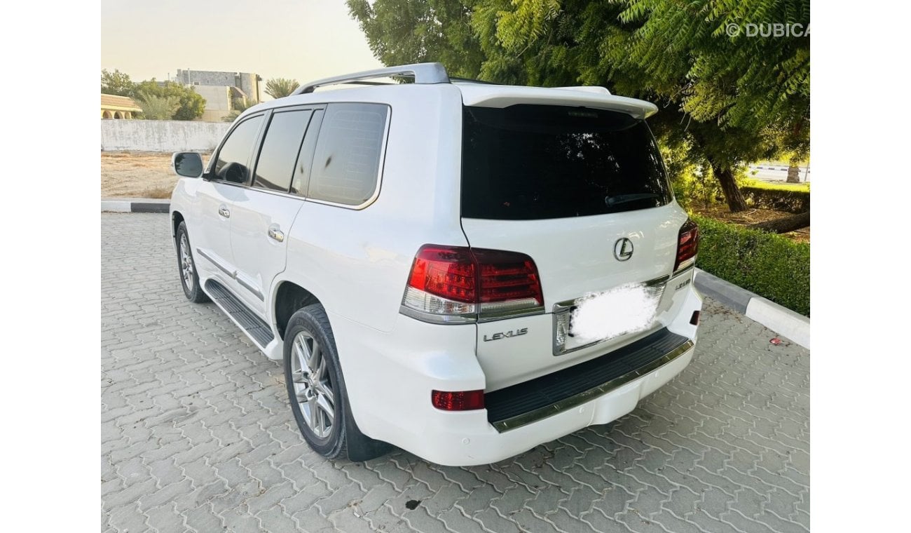 Lexus LX570