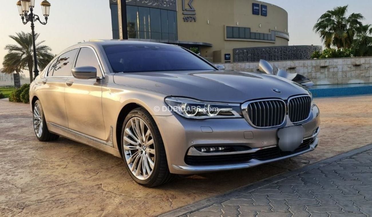 BMW 750Li Luxury BMW 750Li 2019 Individual Edition Japan imported - 44970 Km