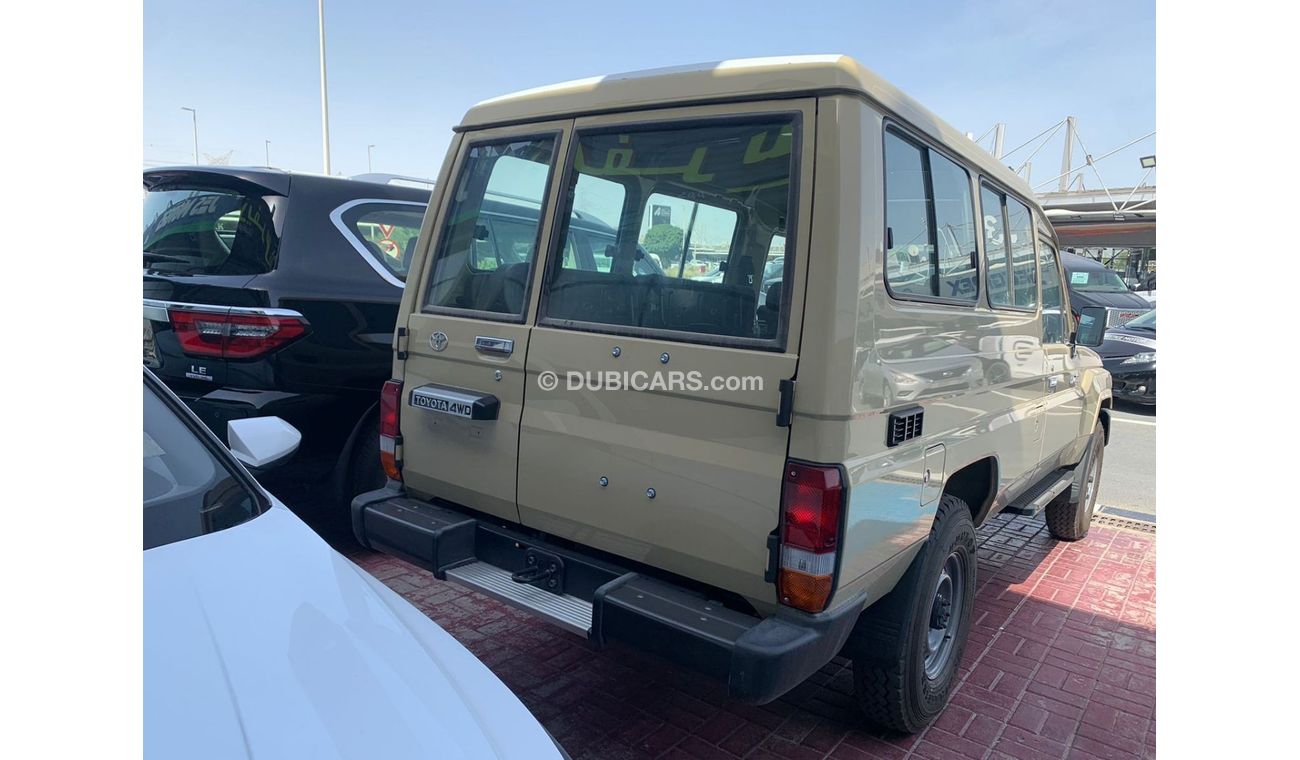 Toyota Land Cruiser Hard Top Toyota land cruiser lc78 4.2L V6 3-door manual with diff lock and power window