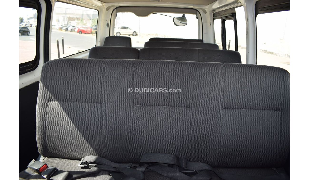 Toyota Hiace GL - Standard Roof Toyota Hiace 13 seater bus, model:2016. Excellent condition