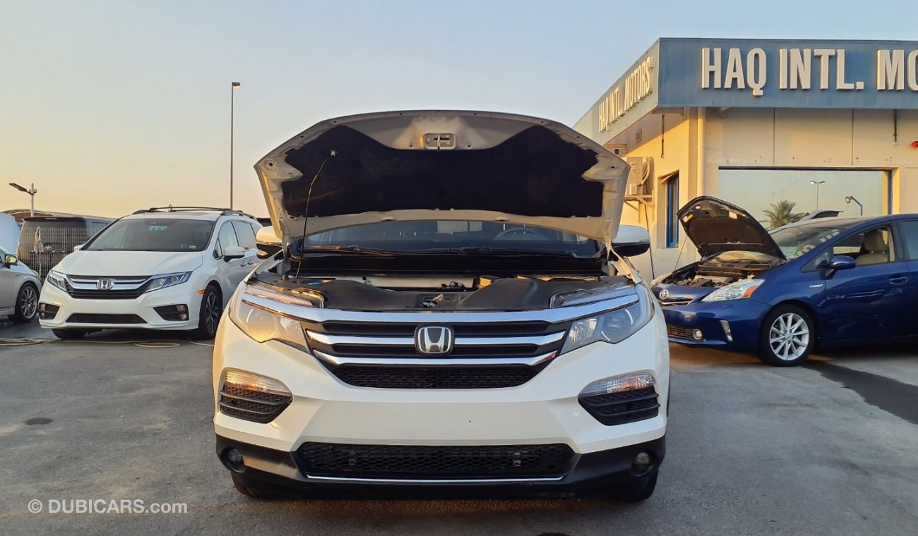 Honda Pilot Touring HONDA PILOT AWD 2018