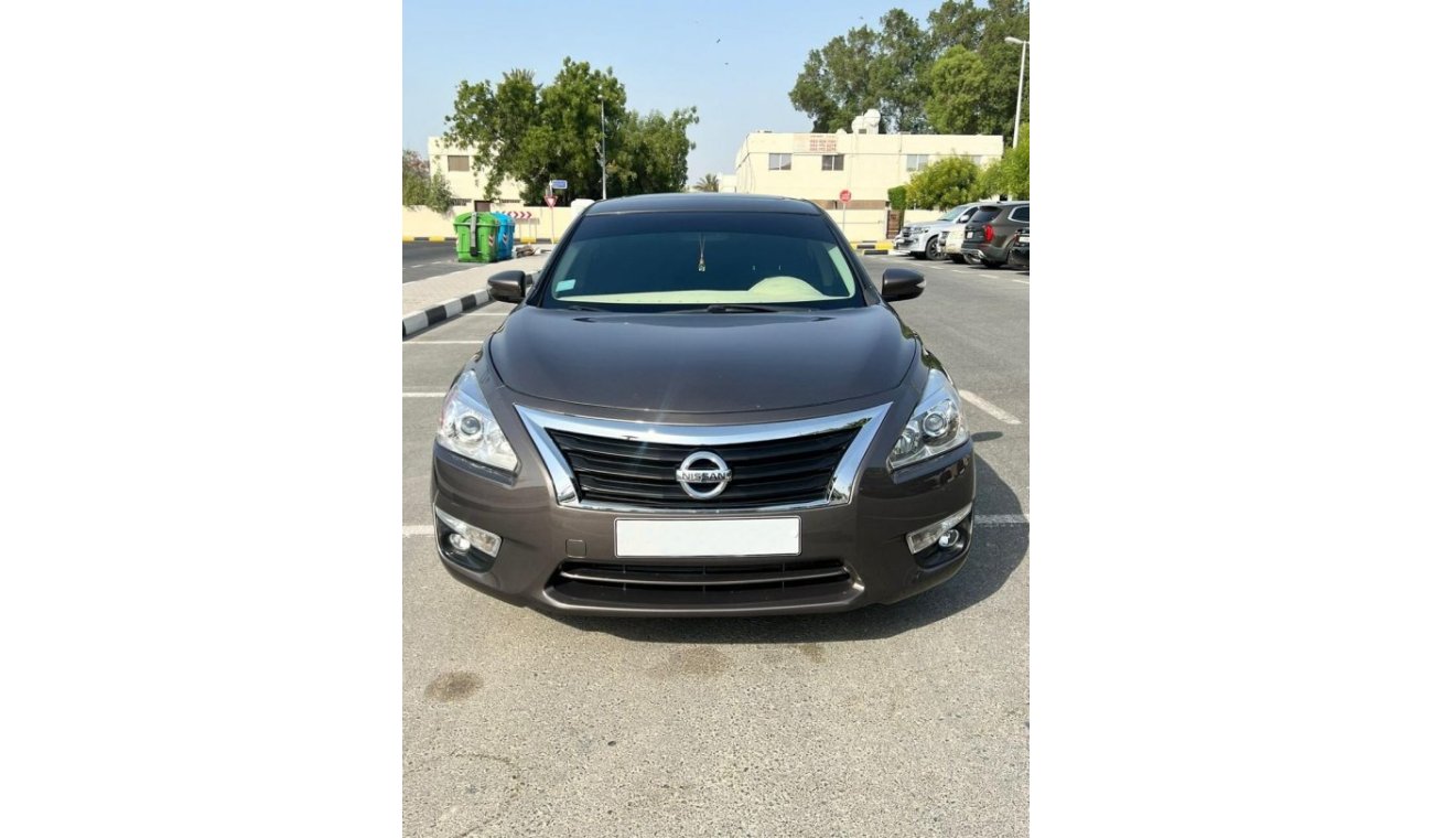 Nissan Altima Std 2.5L