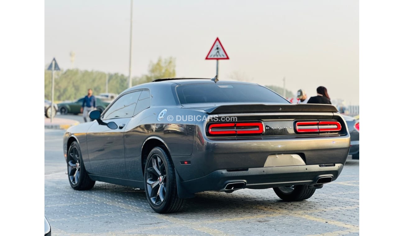 Dodge Challenger SXT For sale