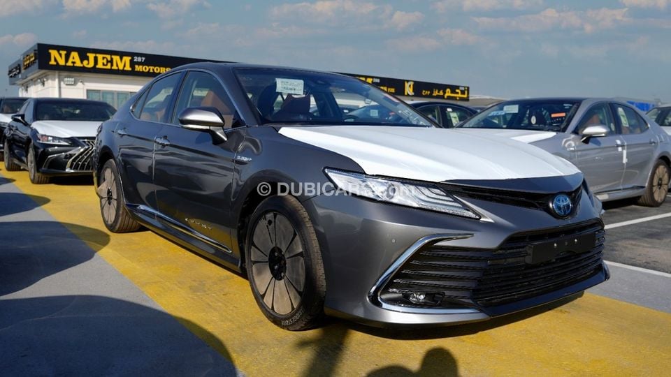 New TOYOTA CAMRY 2.5L HYBRID GRANDE 2023 2023 for sale in Dubai - 589625