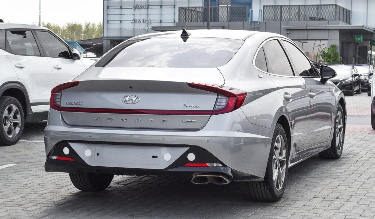 Hyundai Sonata Base Sport