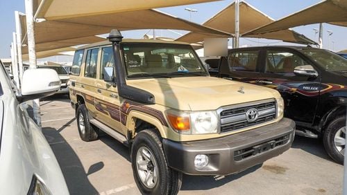 Toyota Land Cruiser Hard Top V6 Diesel M/T