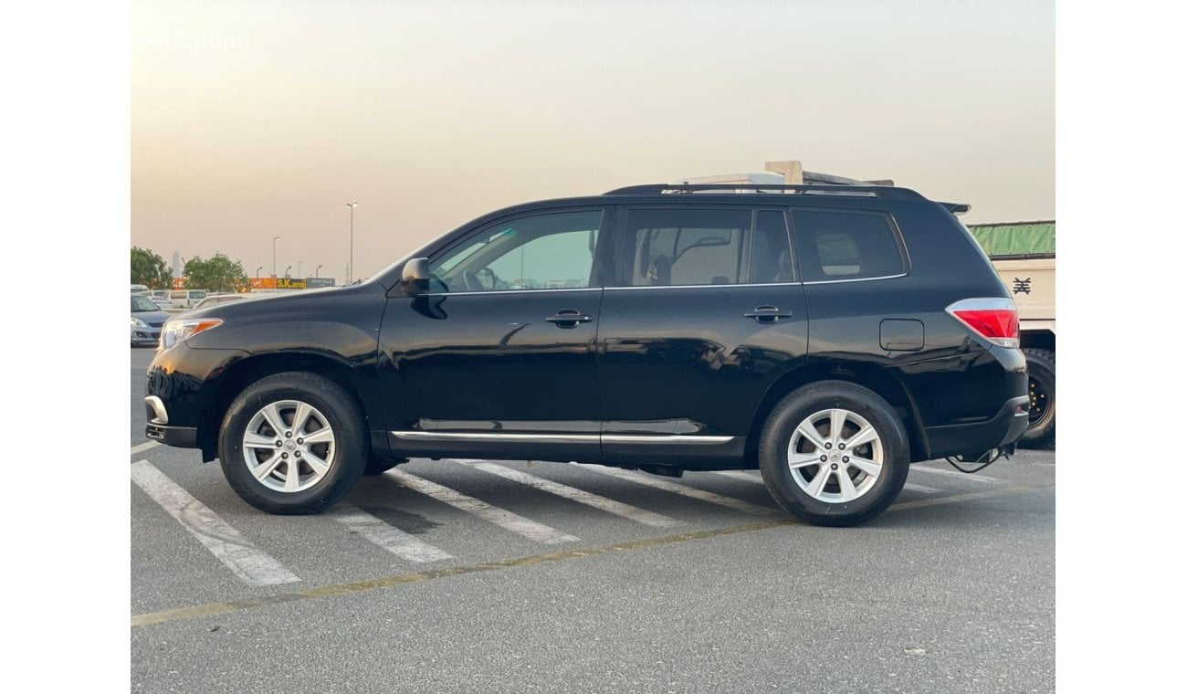 تويوتا هايلاندر 2011 Toyota Highlander MidOption+ Electric Seats & Rear CAM - 7 Seater 3.5L V6 - 4x4 AWD - 79,000 Mi