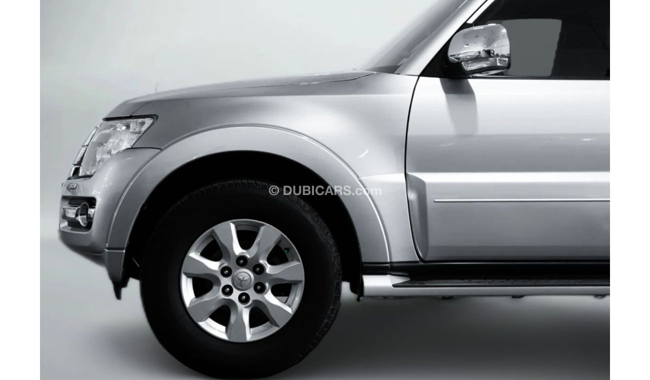 Mitsubishi Pajero GLS 3.5L (186 HP) (5 Seater)