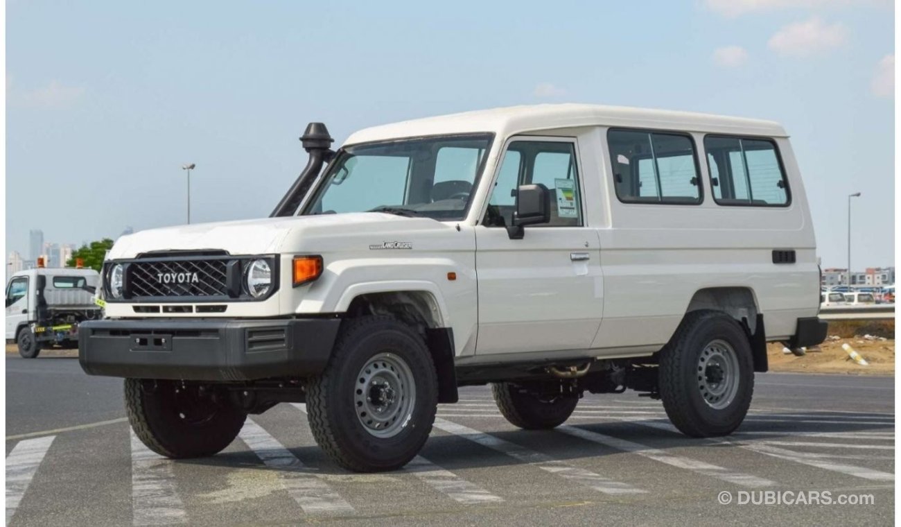 تويوتا لاند كروزر هارد توب LC78 Hardtop 3 Doors 4.0L Petrol