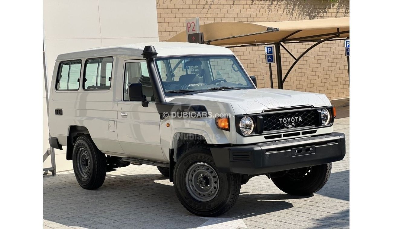 Toyota Land Cruiser Hard Top 2024 Toyota Land Cruiser LC78 E (3-Door) Hardtop 4.0L V6 Petrol M/T 4x4 Only For Export