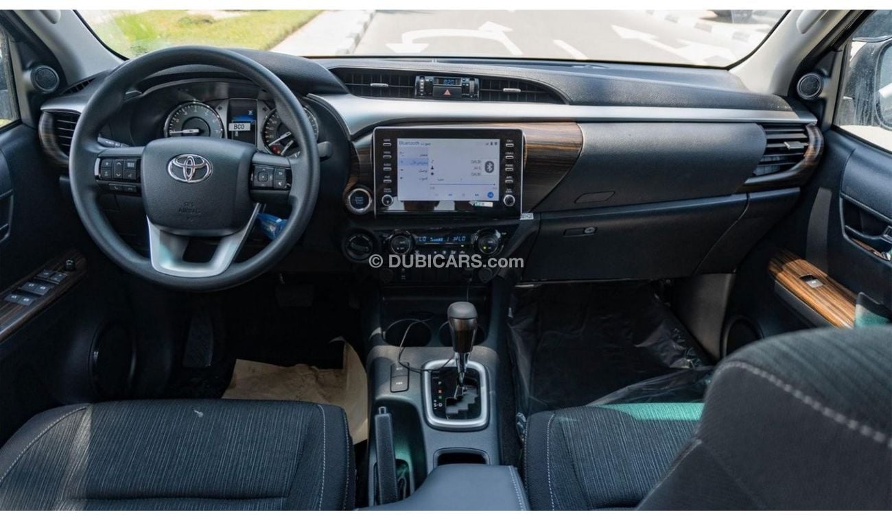 تويوتا هيلوكس 2024 Toyota Hilux 4x4 4.0L Petrol AT