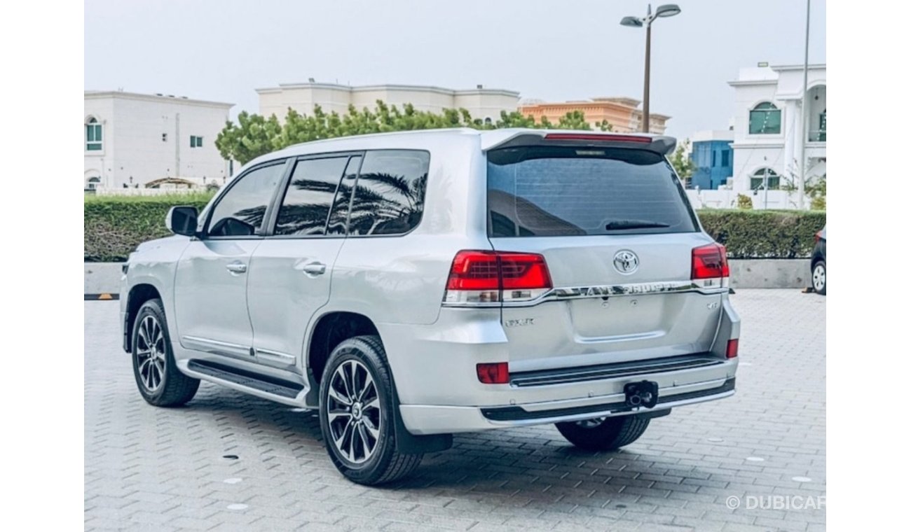 تويوتا لاند كروزر Toyota landcuriser 2019 GXR V6  Petrol  Left  Hand Drive Excellent Condition