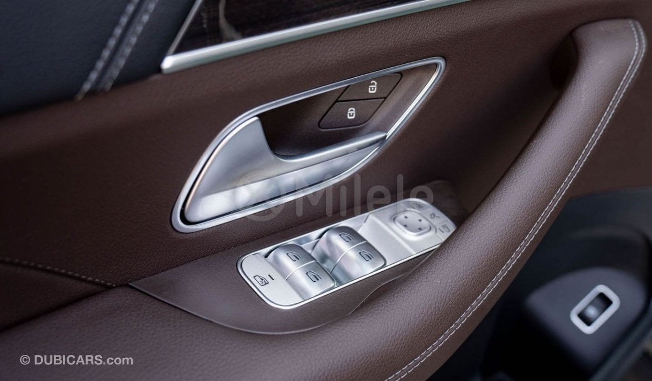 Mercedes-Benz GLS 450 SUV 3.0L HYBRID AT 4MATIC: KEYLESS-GO, AMBIENT LIGHTING, AND 360° CAMERA