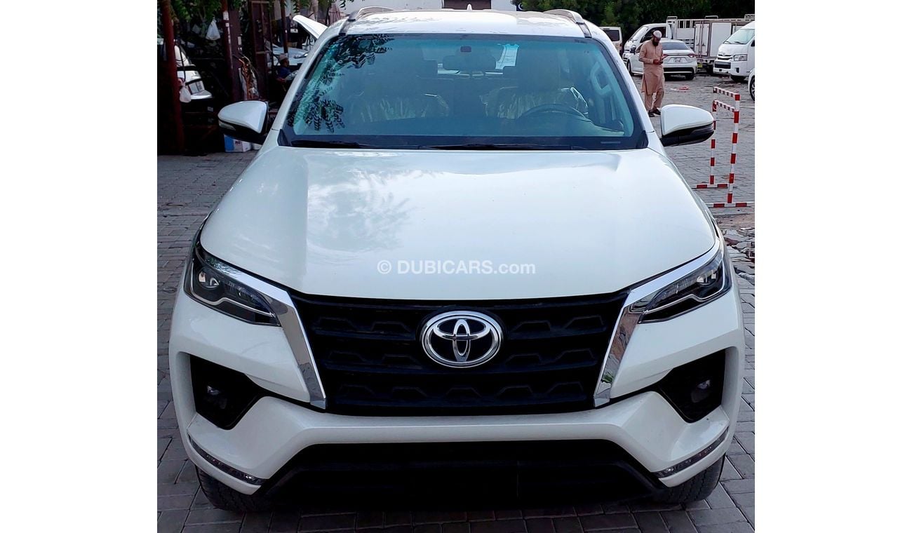 Toyota Fortuner GXR 4.0L (278 HP)