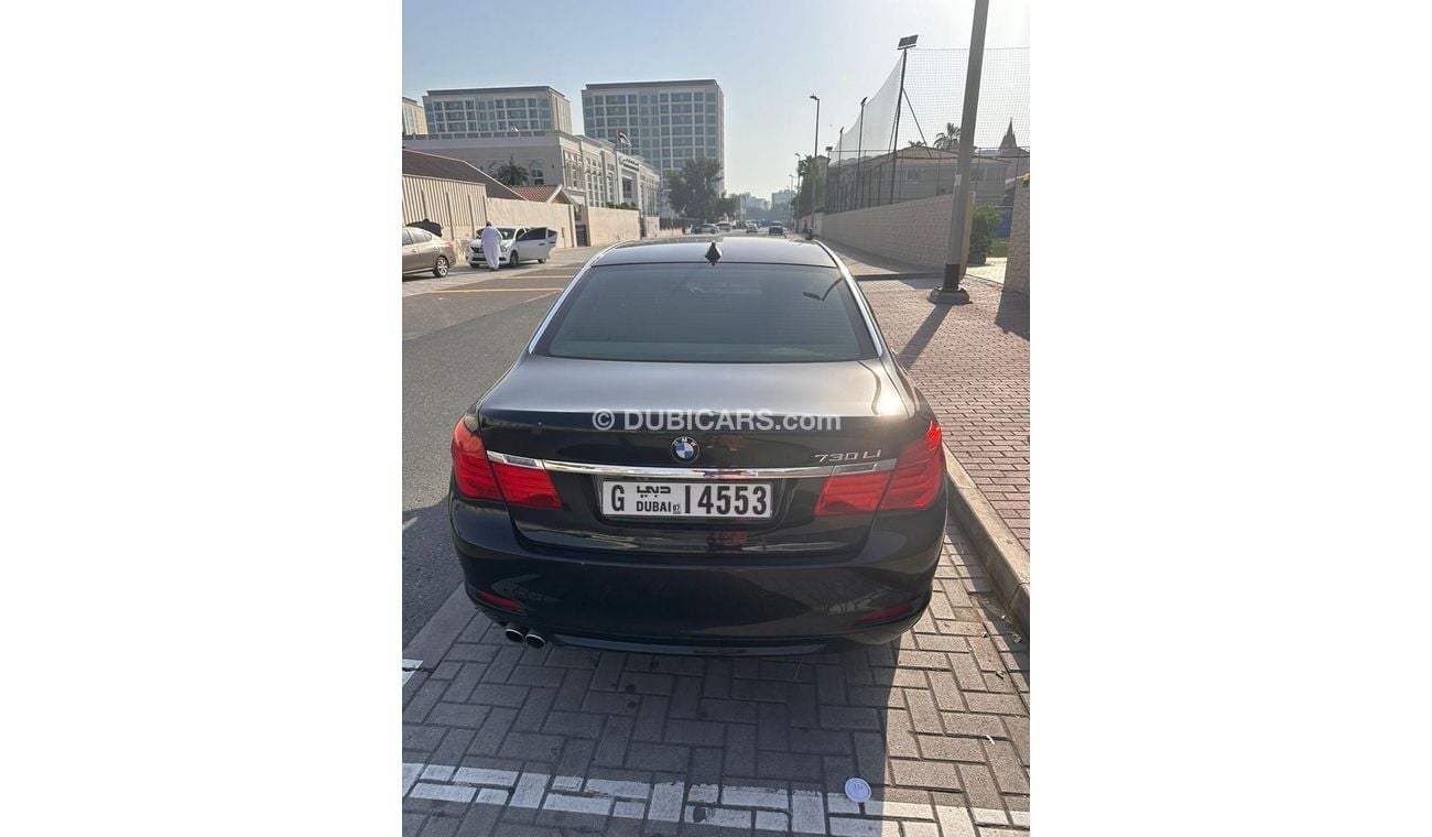 بي أم دبليو 730Li