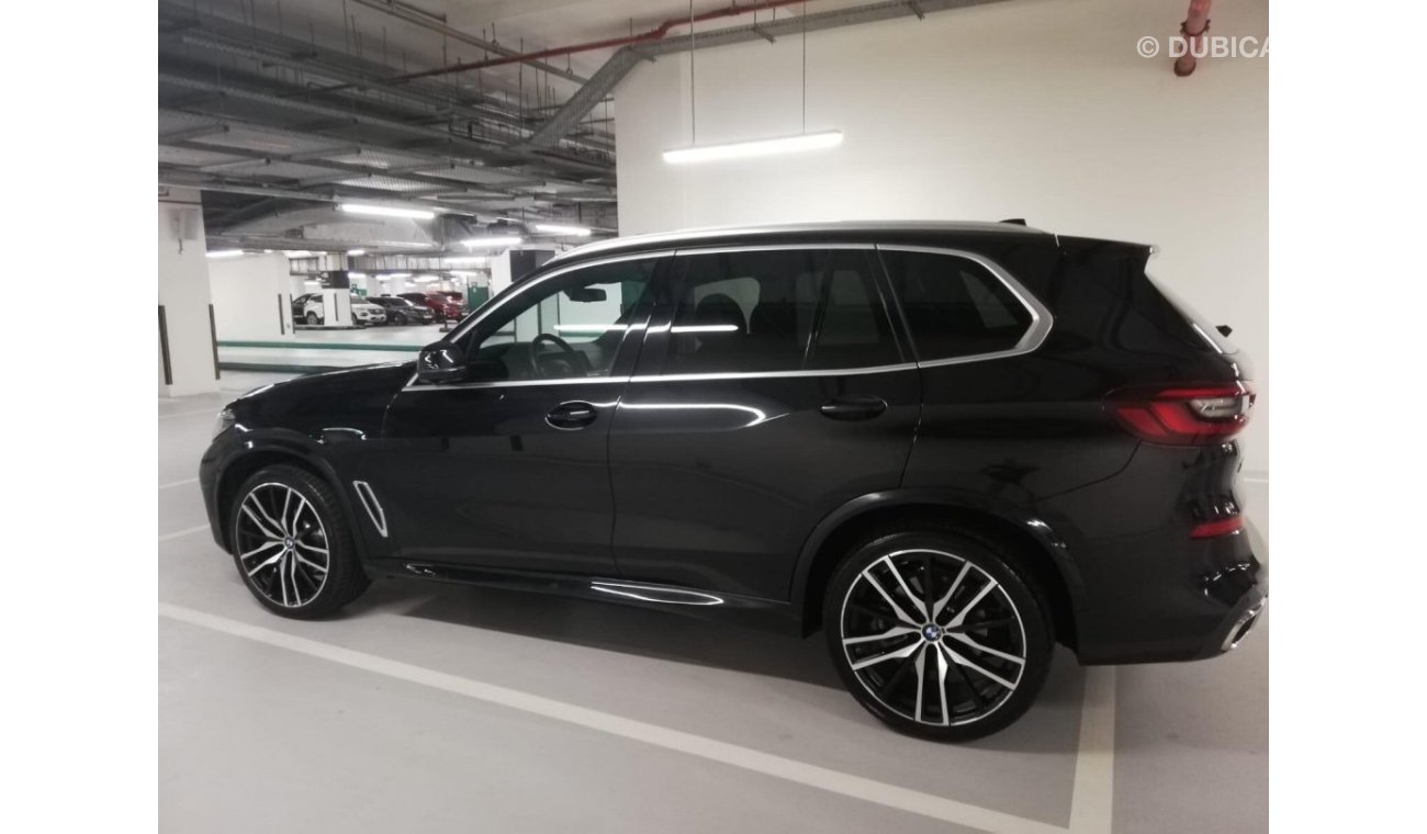 BMW X5 2023 M KIT X DRIVE I 40| Warranty | 15200 KM, the best price  in the market for  sale