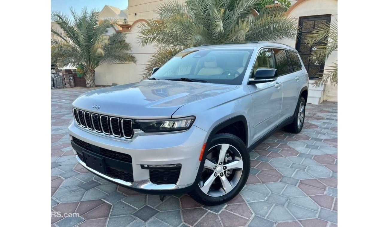 Jeep Grand Cherokee Jeep Grand Cherokee L Clean title without accident orginal paint Full option Limited