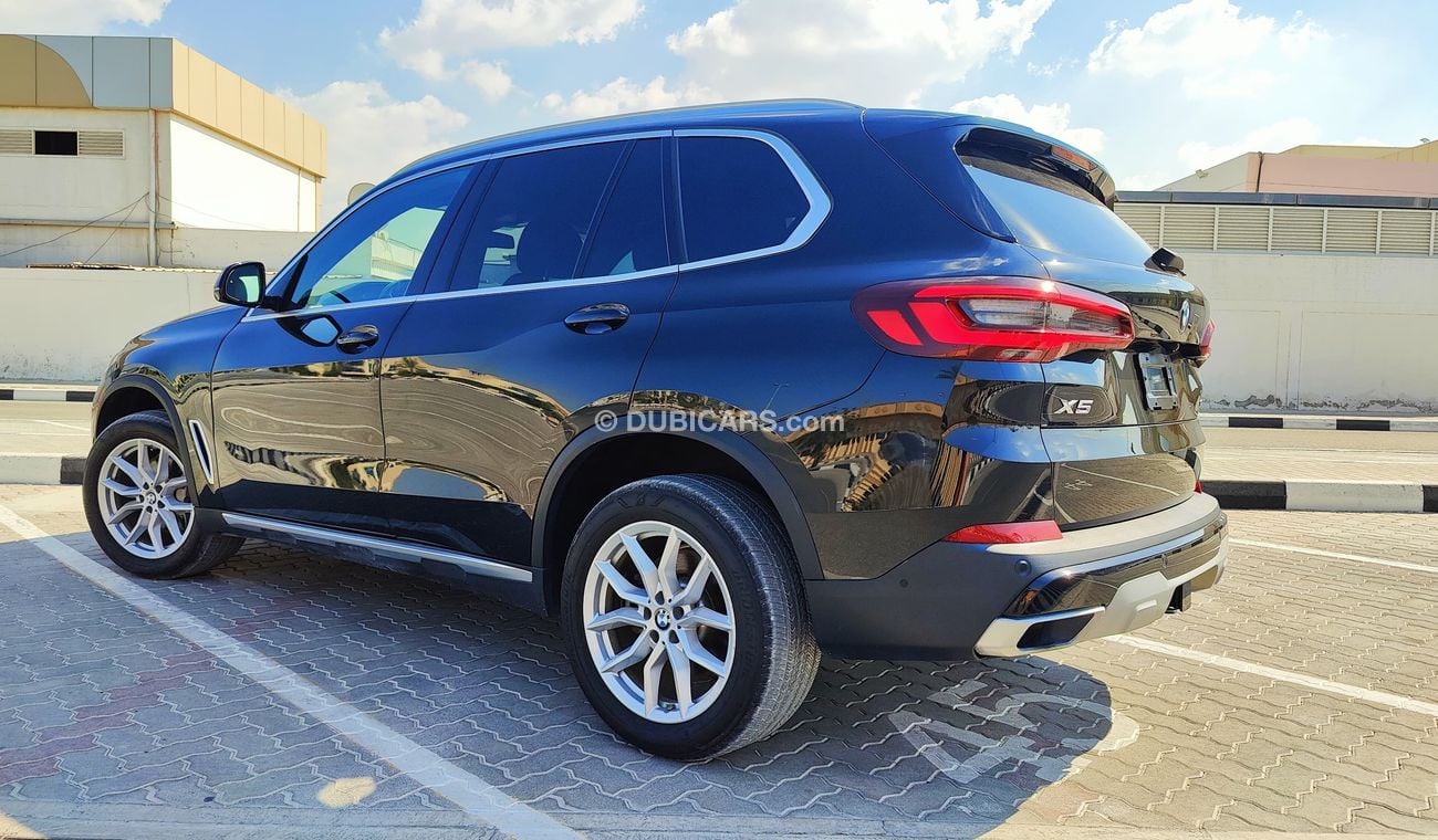 BMW X5 sDrive40i Luxury 3L (7 seater)