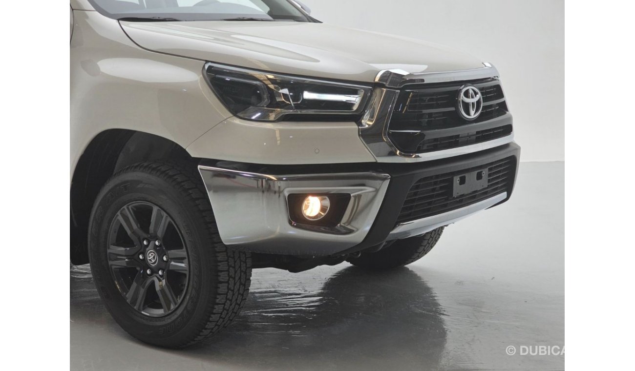 تويوتا هيلوكس Toyota Hilux 4x4 2.4L full Option automatic gearbox