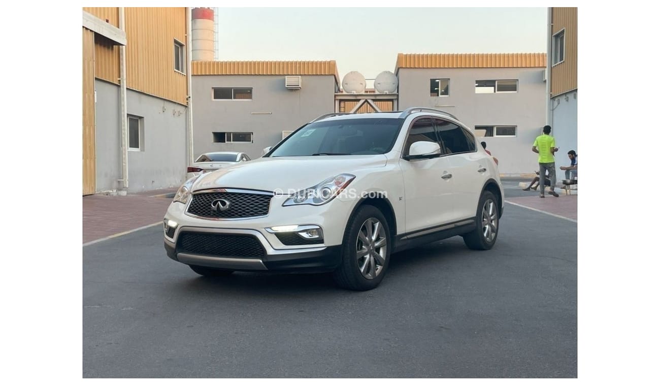 إنفينيتي QX50 التميز 3.7CC ، الولايات المتحدة الأمريكية ، حالة ممتازة