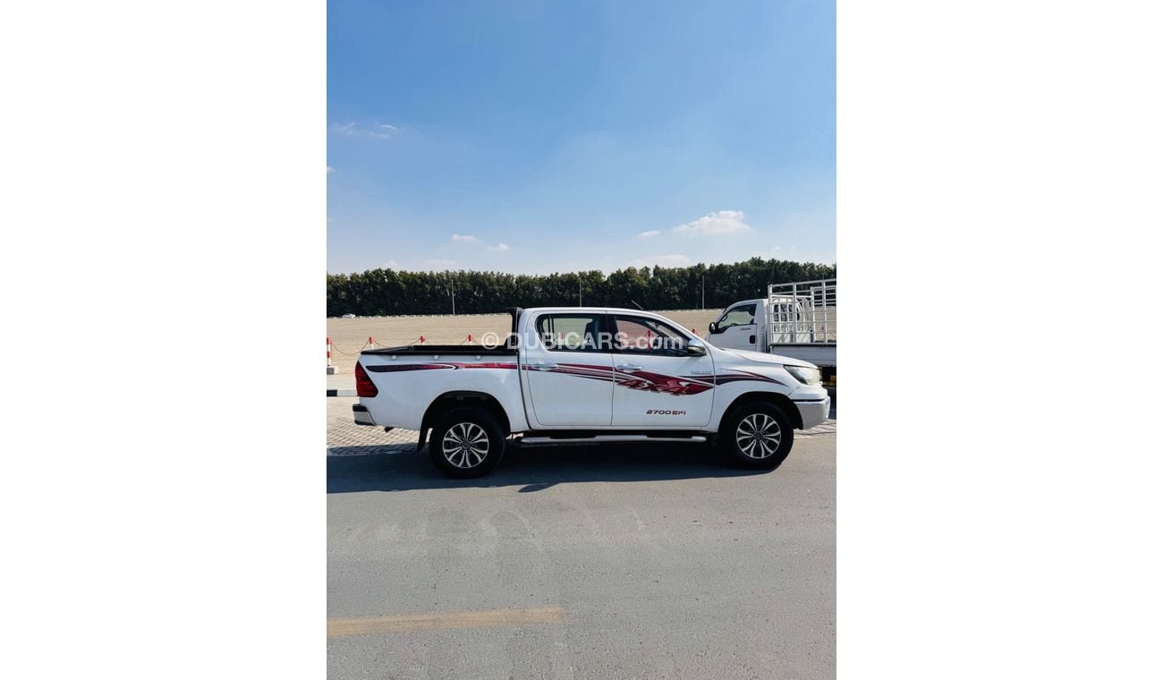 Toyota Hilux S GLX 2.7L 4WD A/T