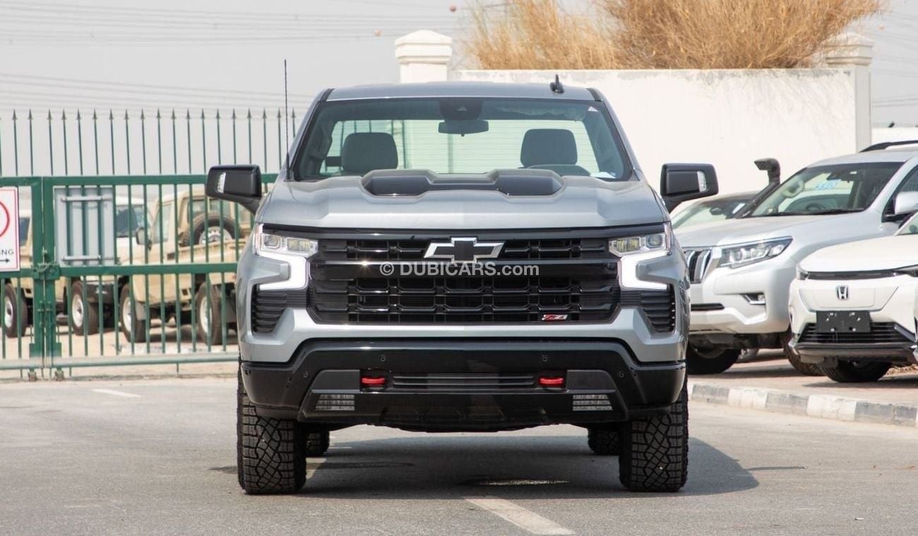 Chevrolet Silverado LT 1500 Z71 Trailboss Regular Cab/GCC/Warranty. For Local Registration +5%