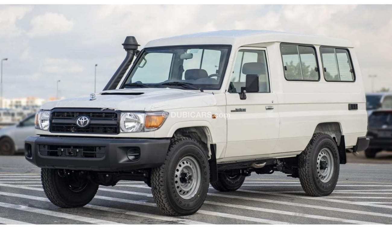 تويوتا لاند كروزر LAND CRUISER HARDTOP 3DOOR 4.5L V8