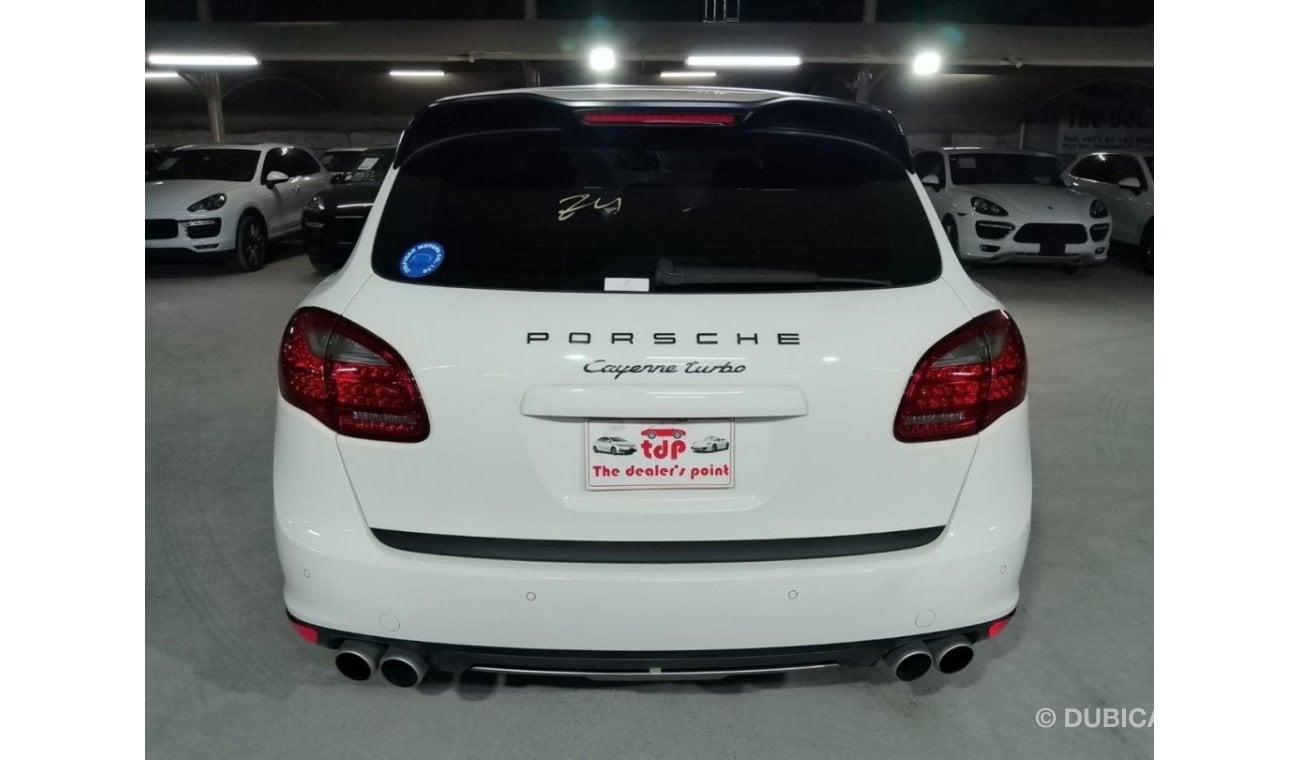 Porsche Cayenne PORSCHE CAYENNE TURBO 4.8L 2011, 18-WAY ADJUSTIVE SEATS, 22 INCH ALLOY WHEELS, AND MORE..