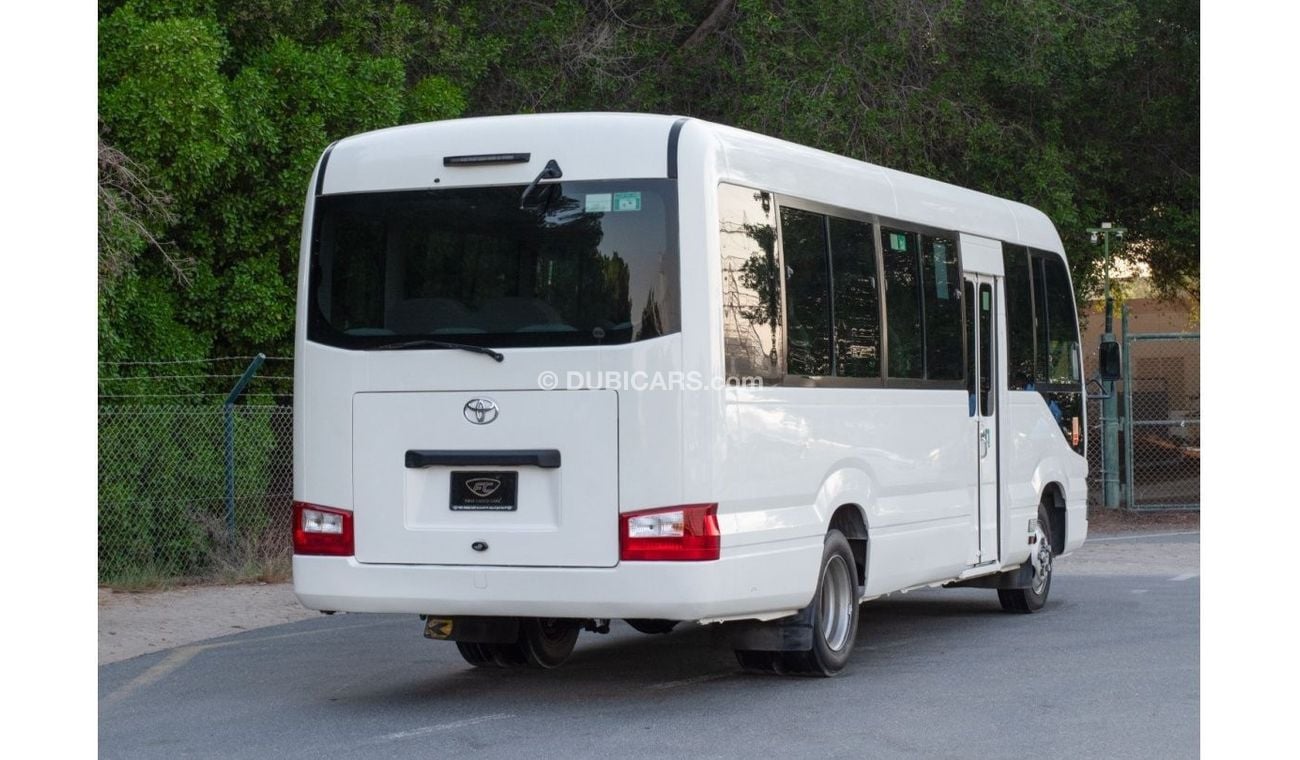 Toyota Coaster 2019 | TOYOTA COASTER | 23-SEATER | AUTOMATIC DOOR | GCC SPECS | T00501