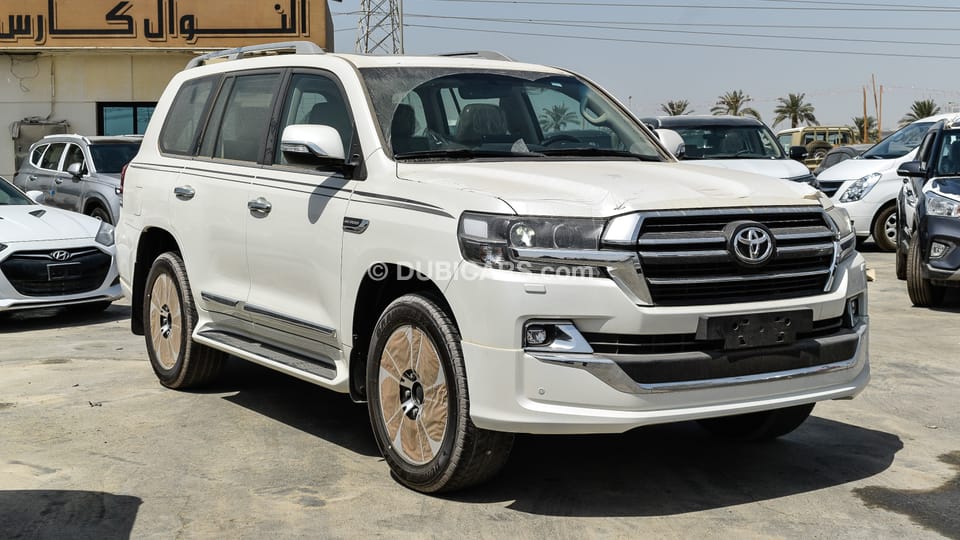 Toyota Land Cruiser GXR V6 Grand Touring for sale: AED 205,000. White, 2020