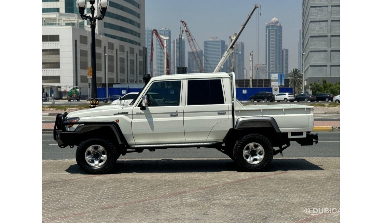 تويوتا لاند كروزر بيك آب Toyota Land Cruiser pickup 2017 RHD v8 Diesel