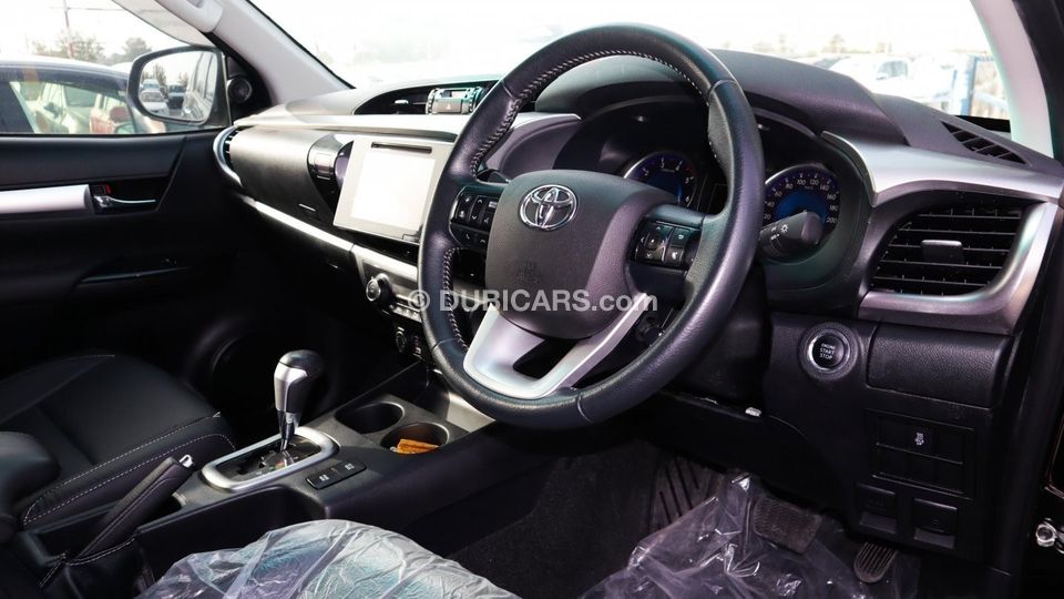 Used Toyota Hilux 2018 for sale in Dubai - 504838